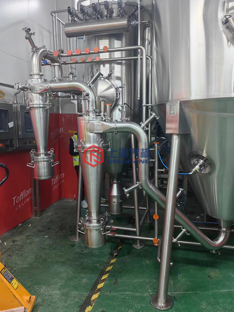 制藥用有機溶劑噴霧干燥機客戶現(xiàn)場安裝